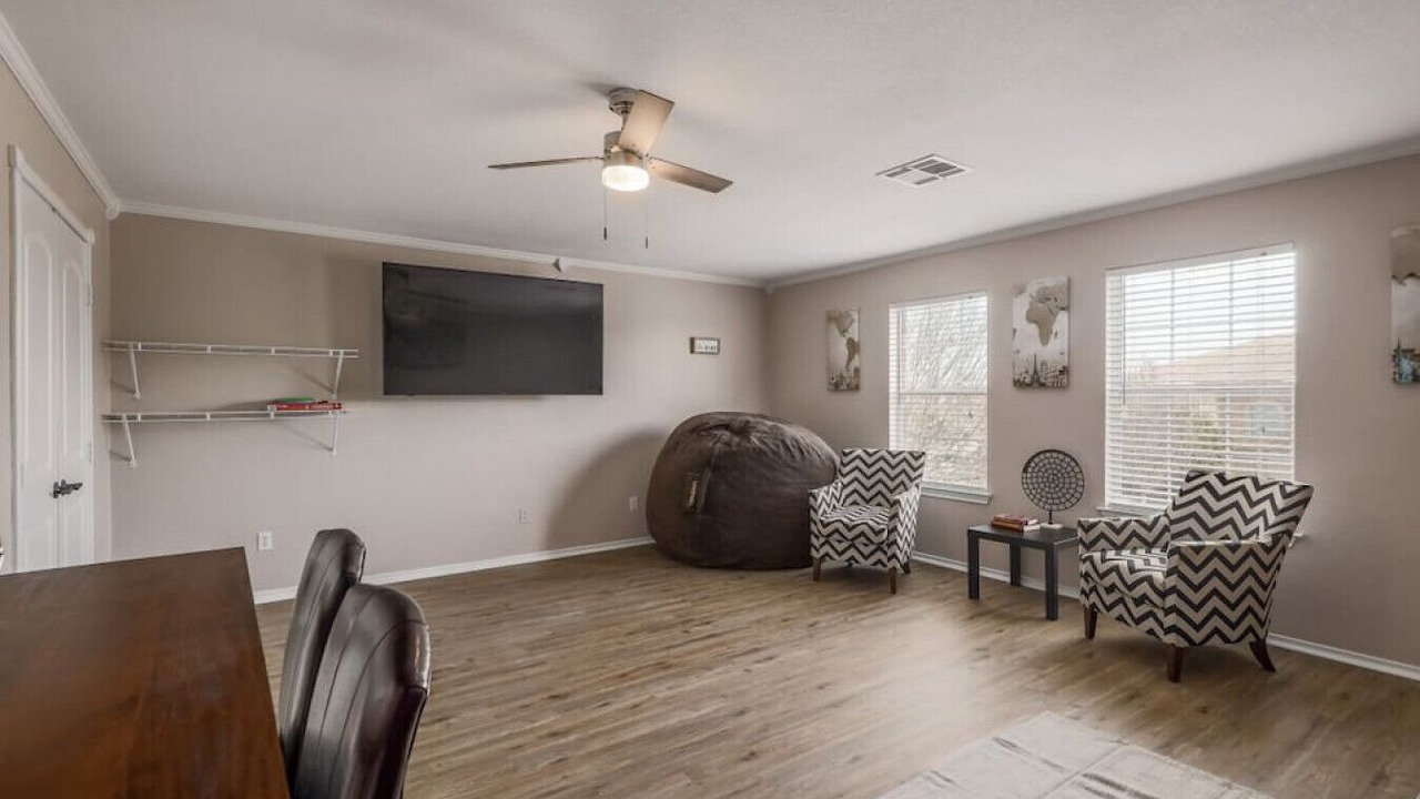 Photo of Livingroom in Hutto