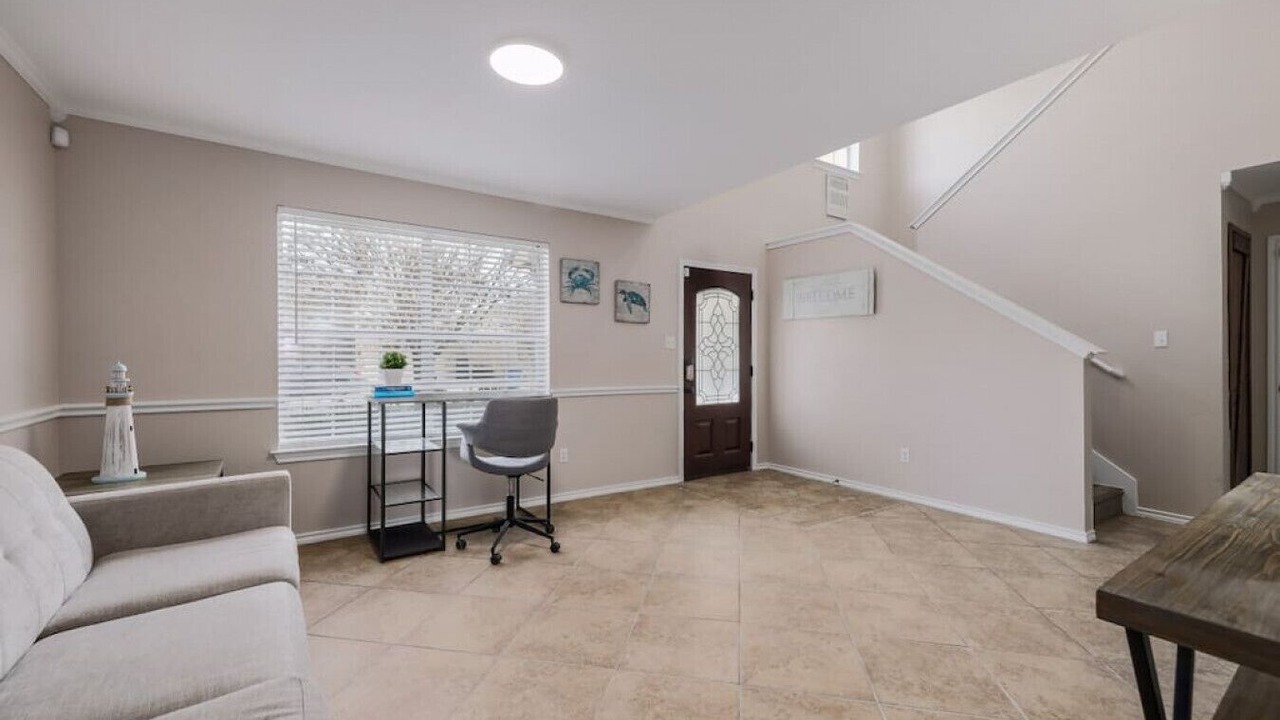 Photo of Livingroom in Hutto