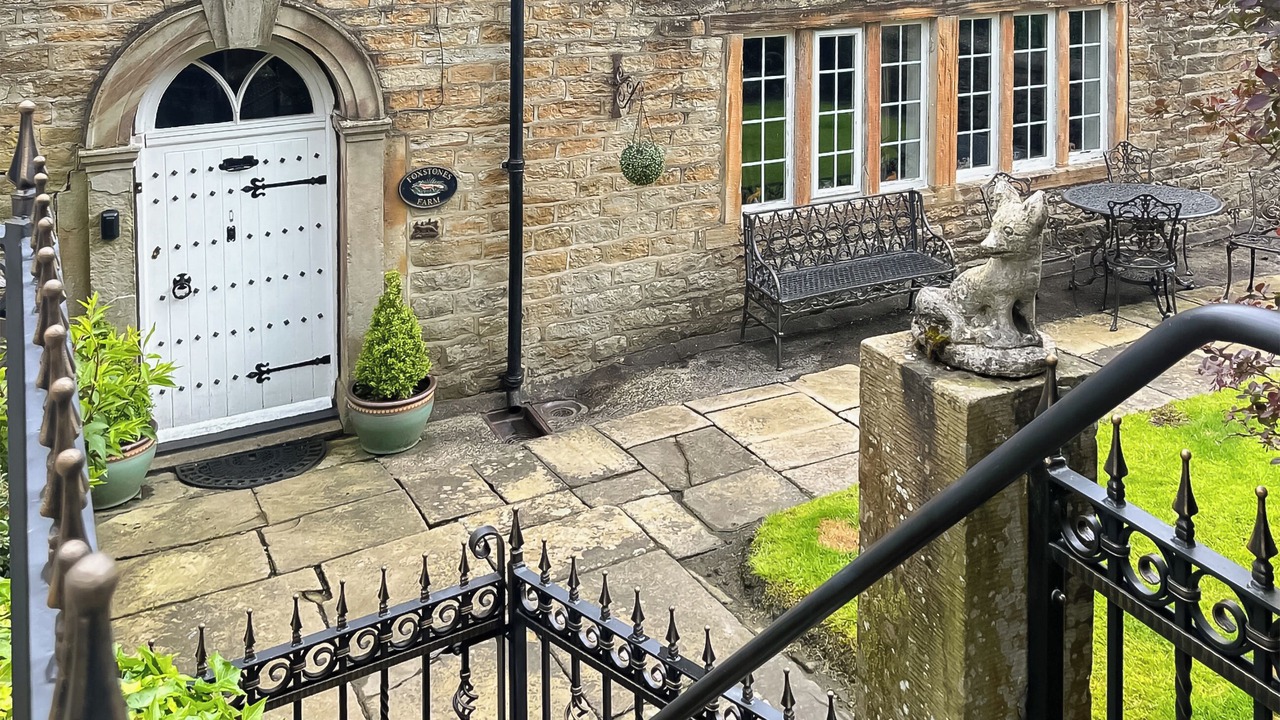 Photo of Outdoor in Worsthorne