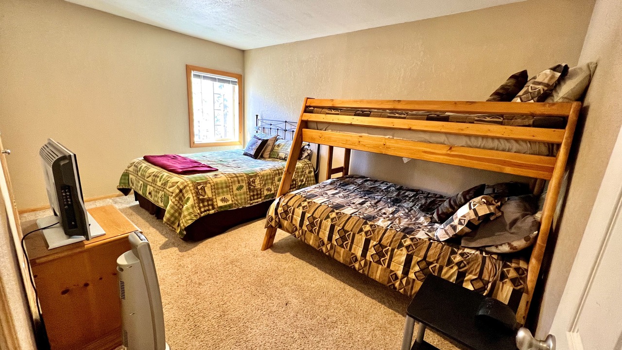 Photo of Bedroom in Big Bear