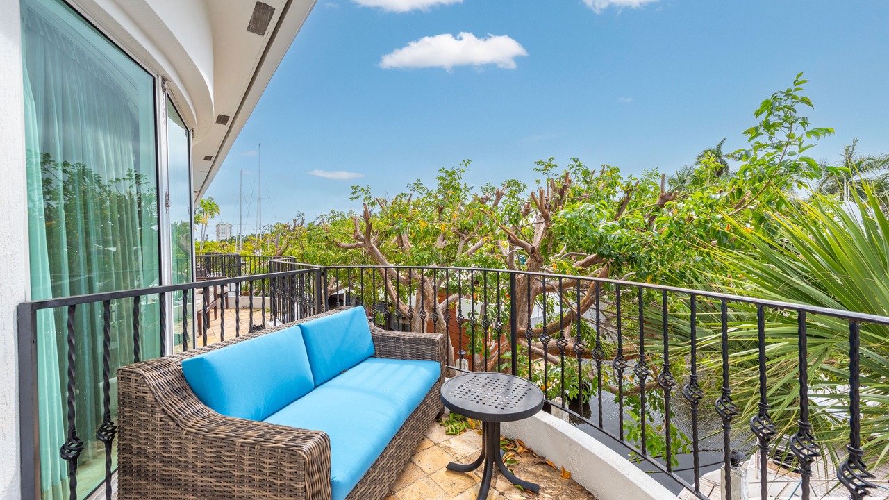 Photo of Patio Balcony in Nurmi Isles