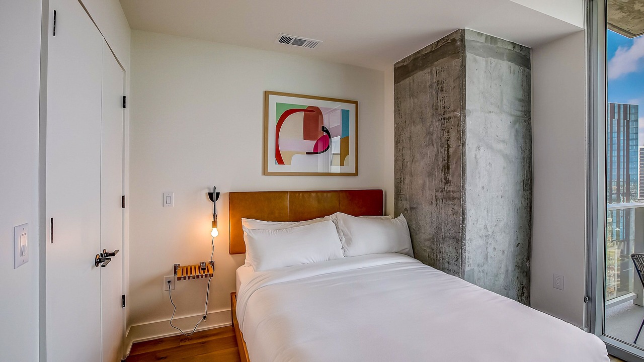Photo of Bedroom in Rainey Street Historic District