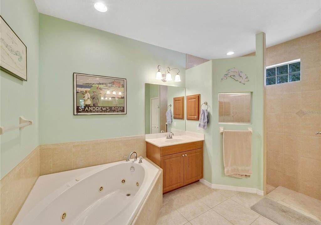 Photo of Bathroom in Broadmoor