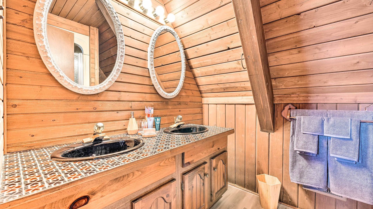 Photo of Bathroom in Syracuse