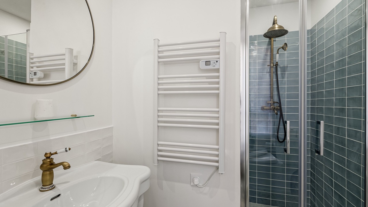 Photo of Bathroom in Val-de-Grace