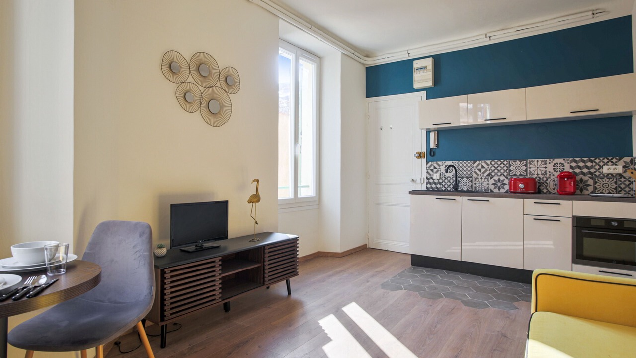 Photo of Others in Carnot