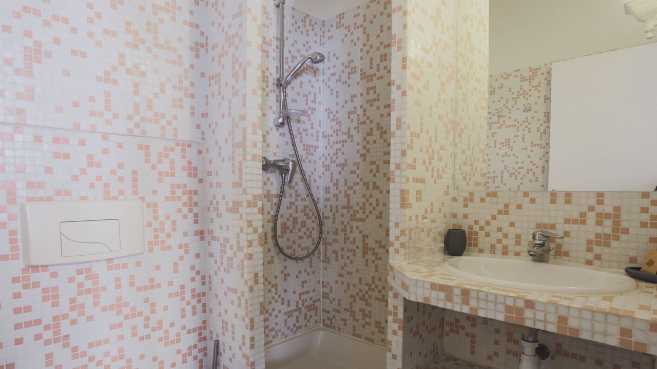 Photo of Bathroom in Carnot