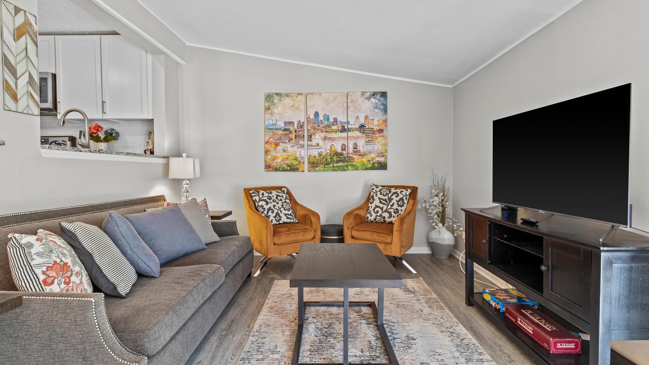 Photo of Livingroom in South Kansas City
