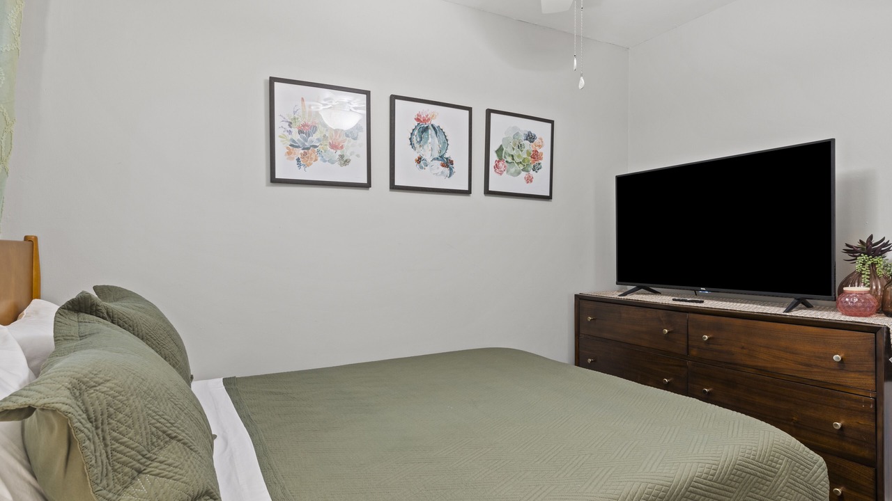 Photo of Bedroom in South Kansas City