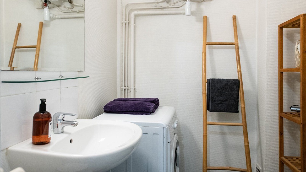 Photo of Bathroom in Jean Moulin - Marius Berliet