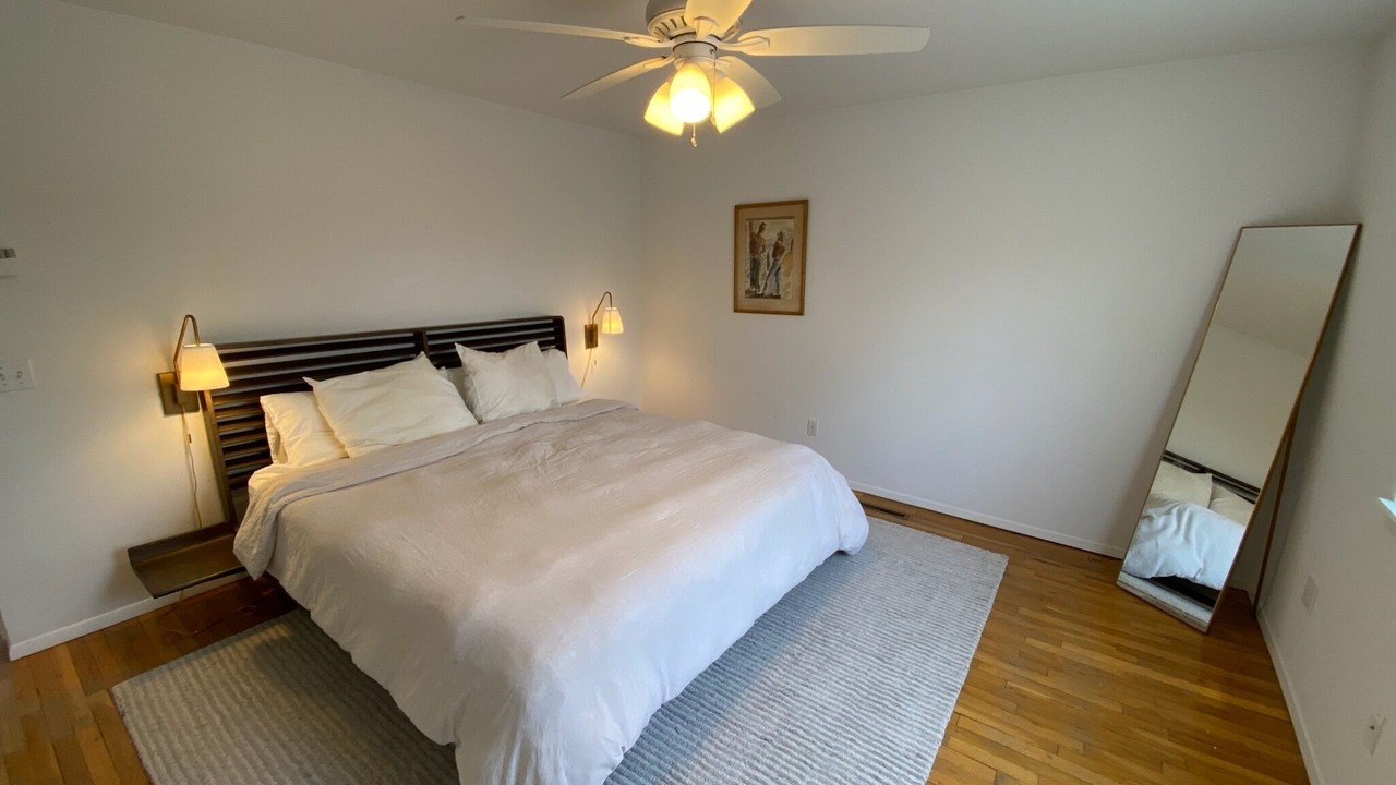 Photo of Others in Hamptons