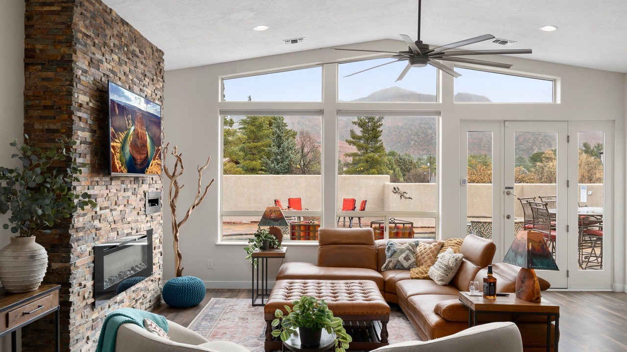 Photo of Livingroom in Oak Creek