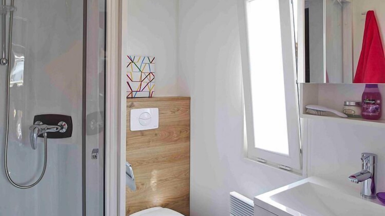 Photo of Bathroom in Les Cabanes de Fleury