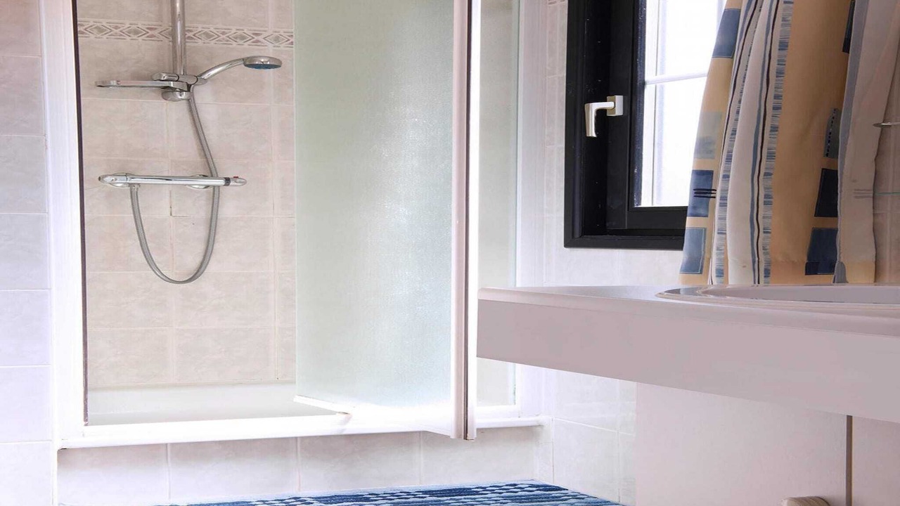 Photo of Bathroom in Les Cabanes de Fleury