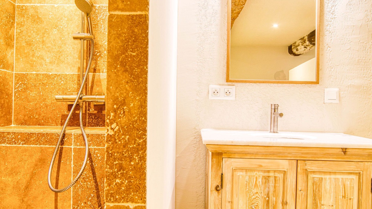 Photo of Bathroom in Besse-sur-Issole