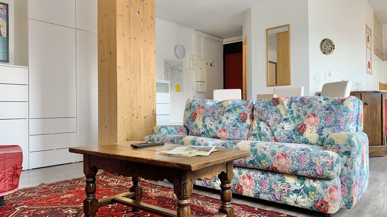 Photo of Livingroom in Secteur 4