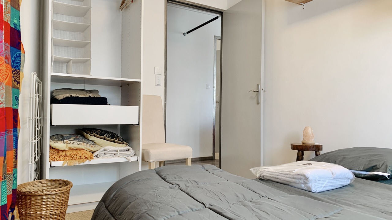 Photo of Bedroom in Secteur 4