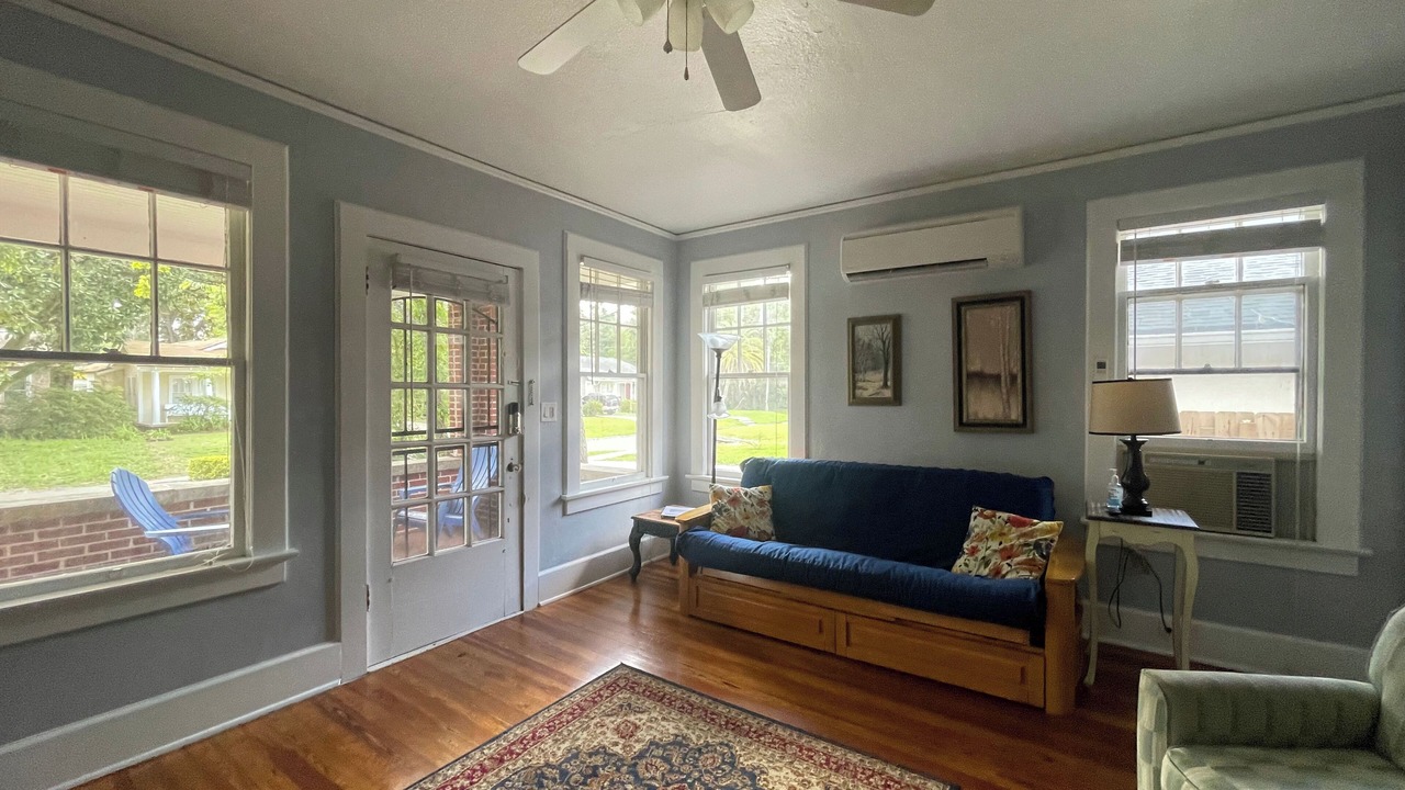 Photo of Bedroom in Murray Hill