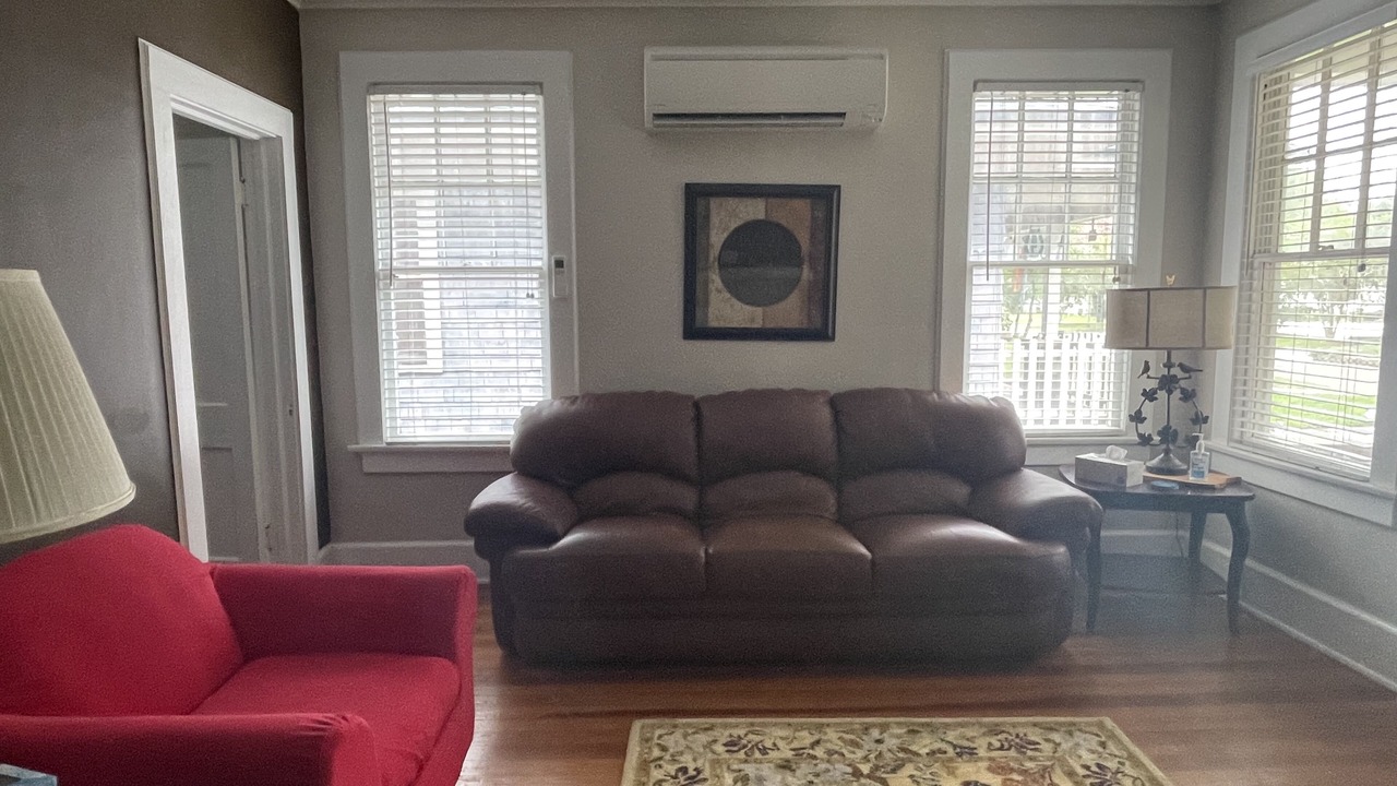 Photo of Livingroom in Murray Hill