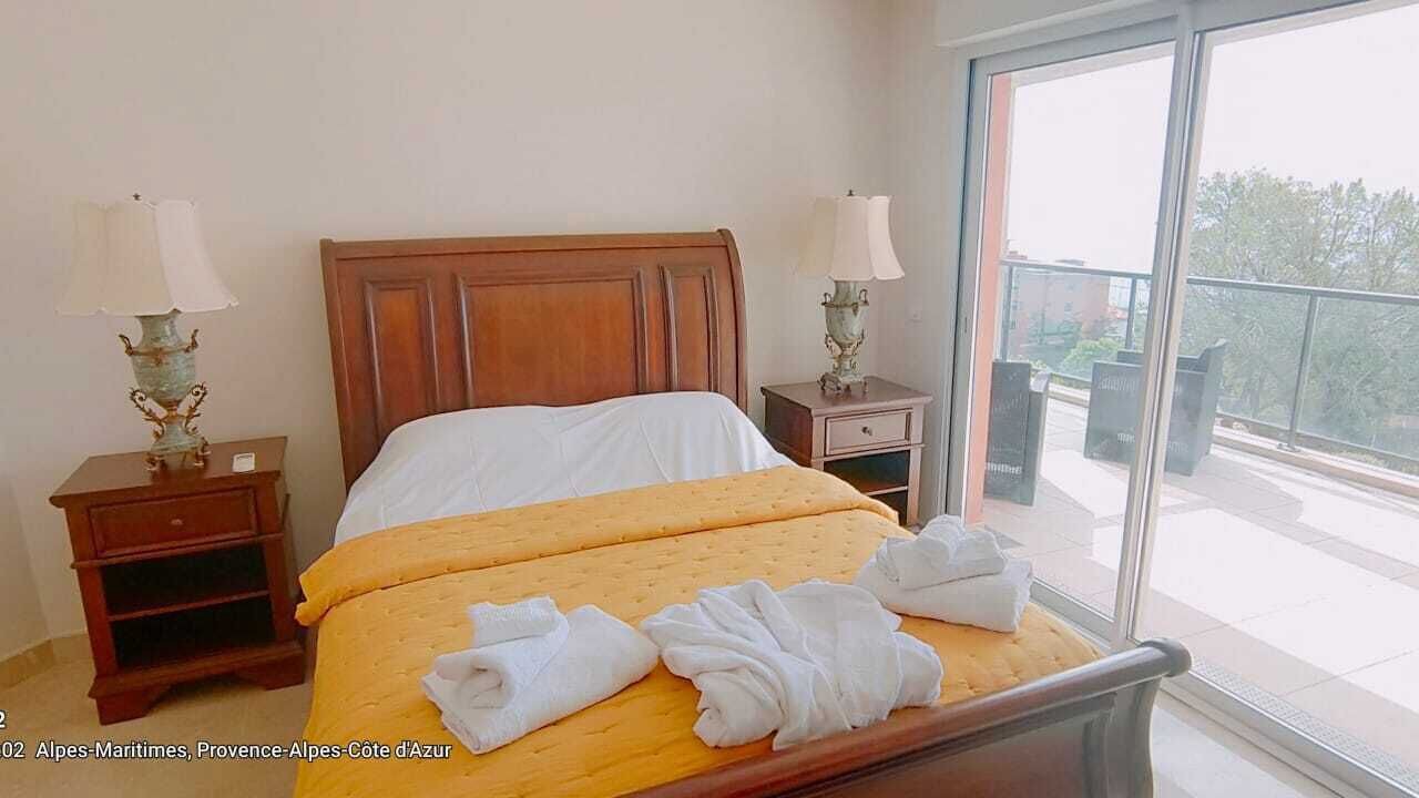 Photo of Bedroom in Beausoleil