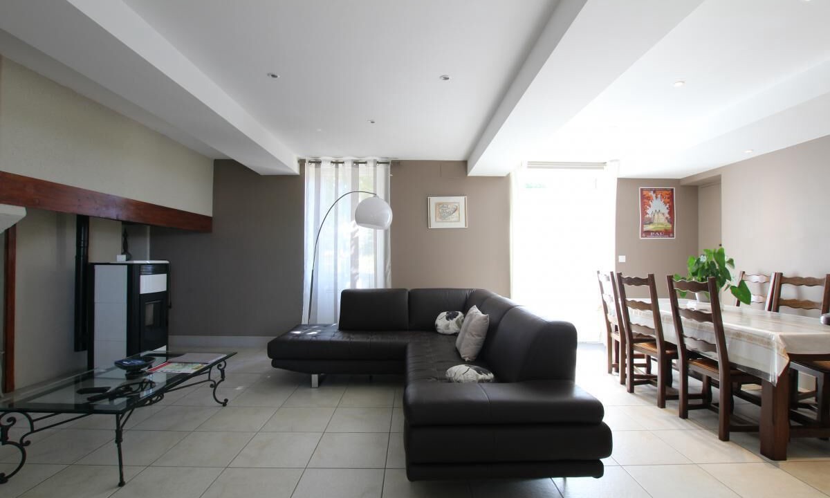 Photo of Livingroom in Riupeyrous