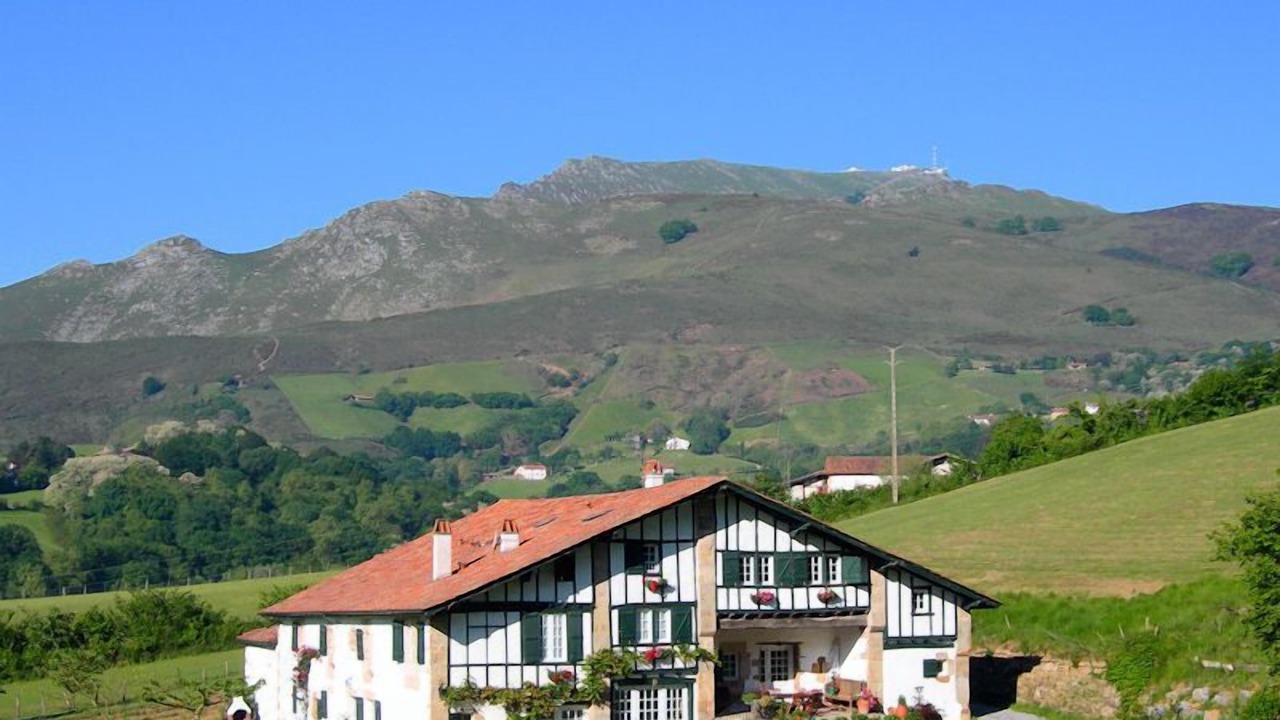 Photo of Outdoor in Sare
