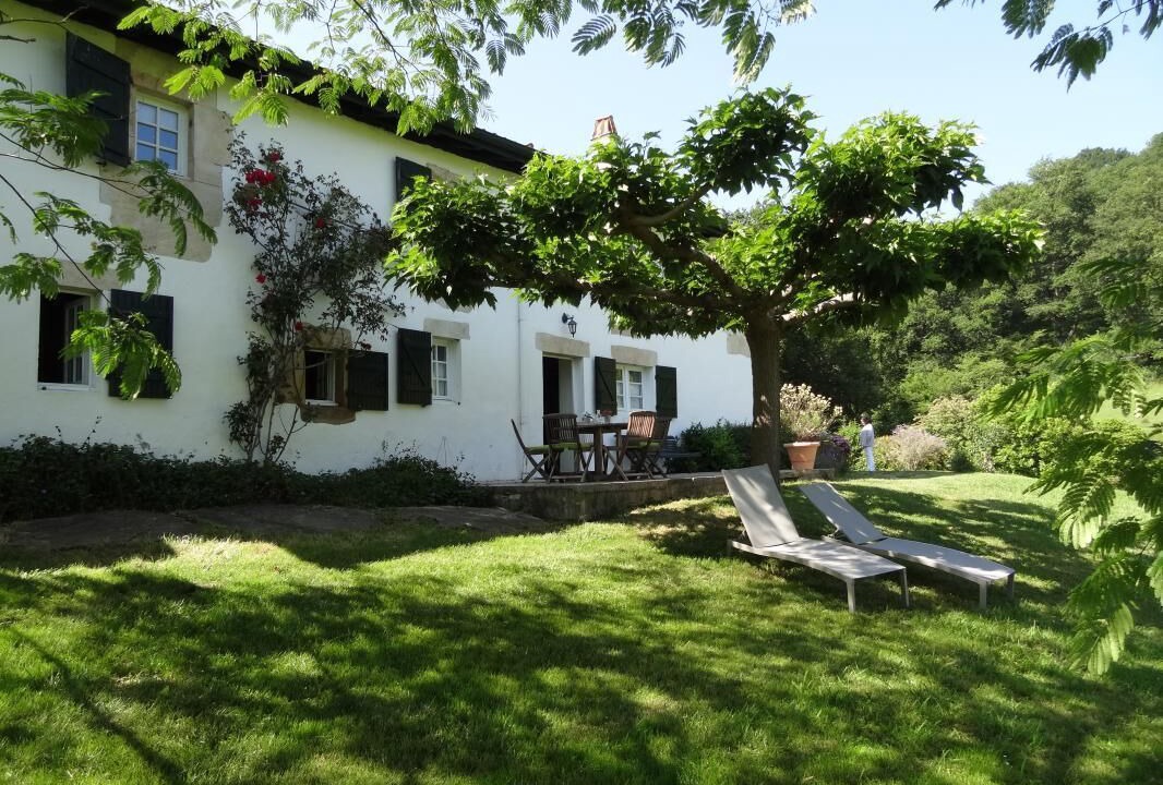 Photo of Outdoor in Sare