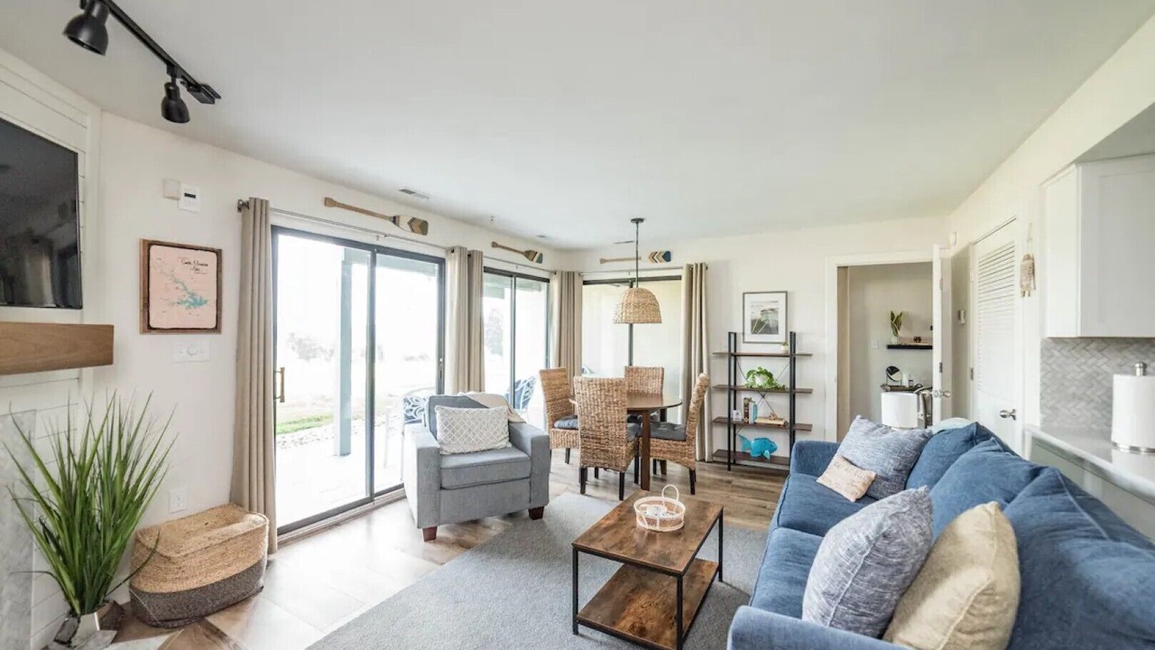 Photo of Livingroom in North Shore