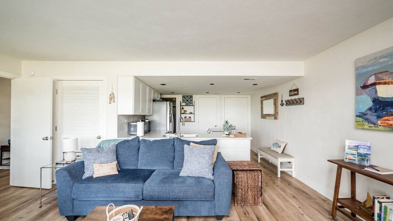 Photo of Livingroom in North Shore
