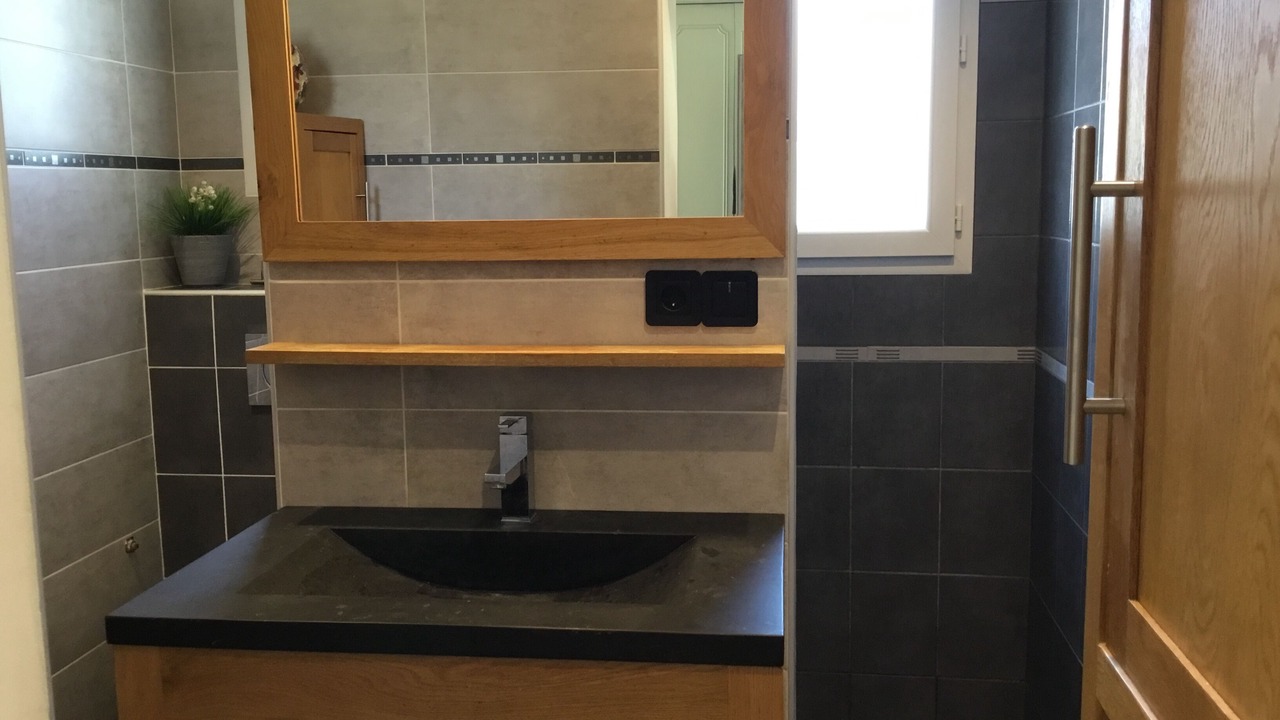 Photo of Bathroom in Saint-Laurent-d'Aigouze