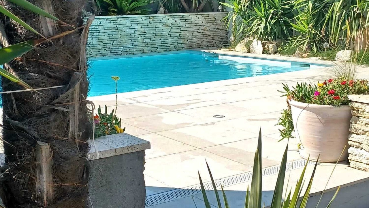 Photo of Outdoor in Saint-Laurent-d'Aigouze