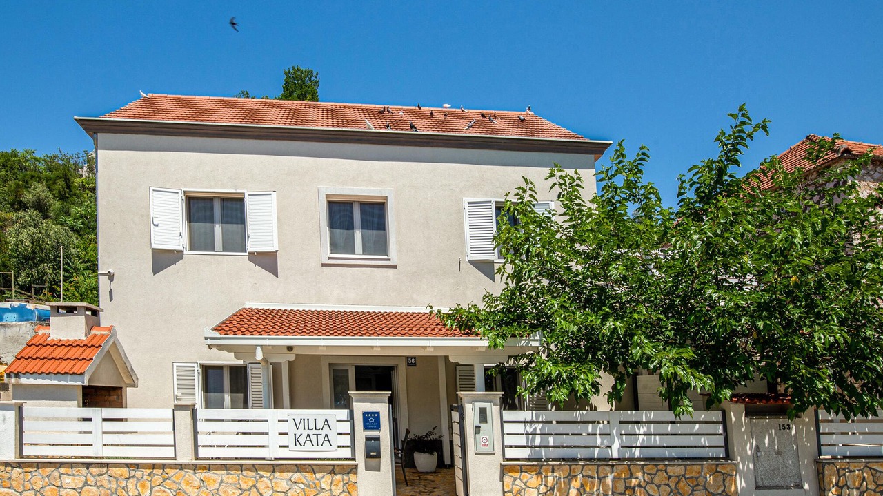 Photo of Others in Ploce