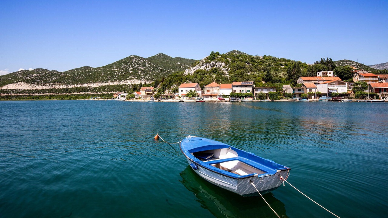 Photo of Others in Ploce
