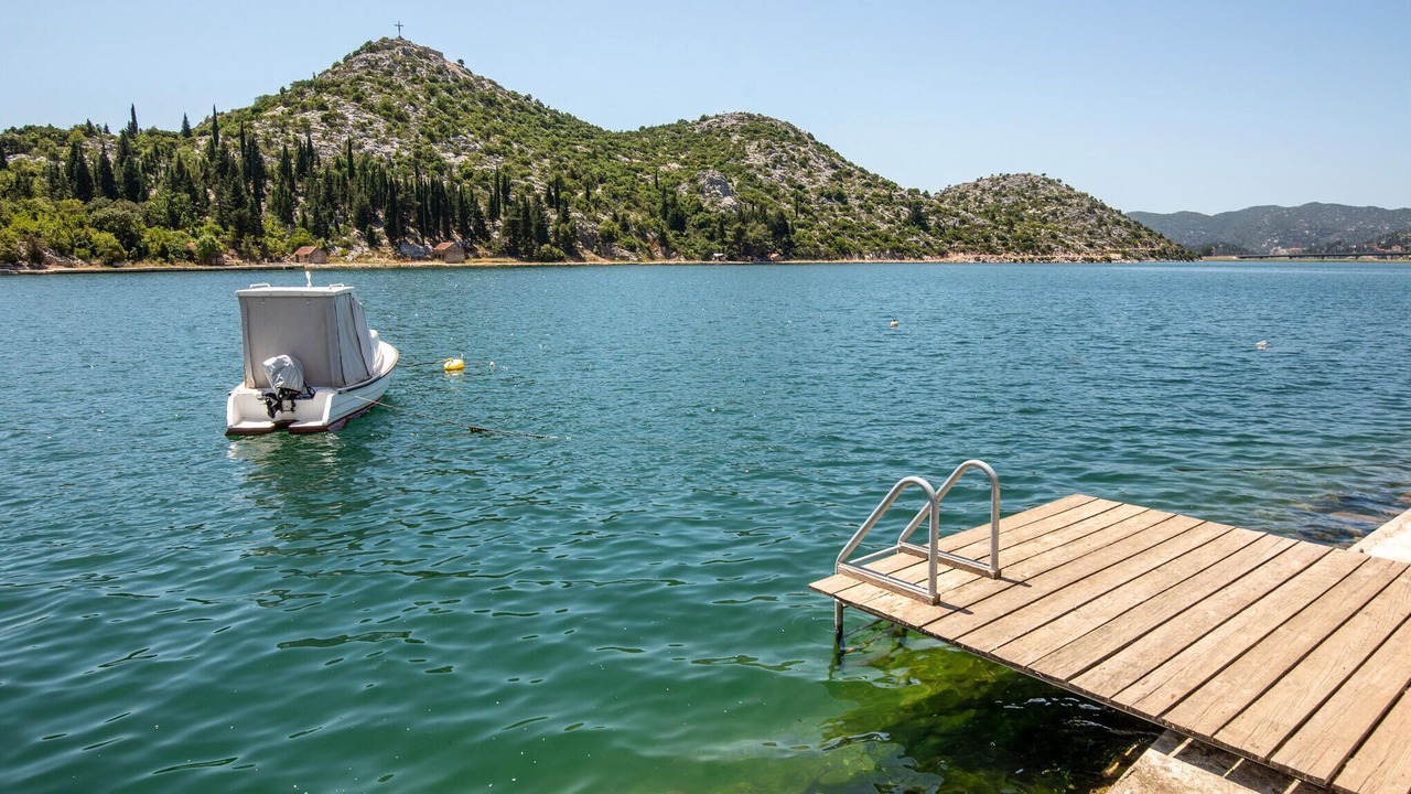 Photo of Others in Ploce