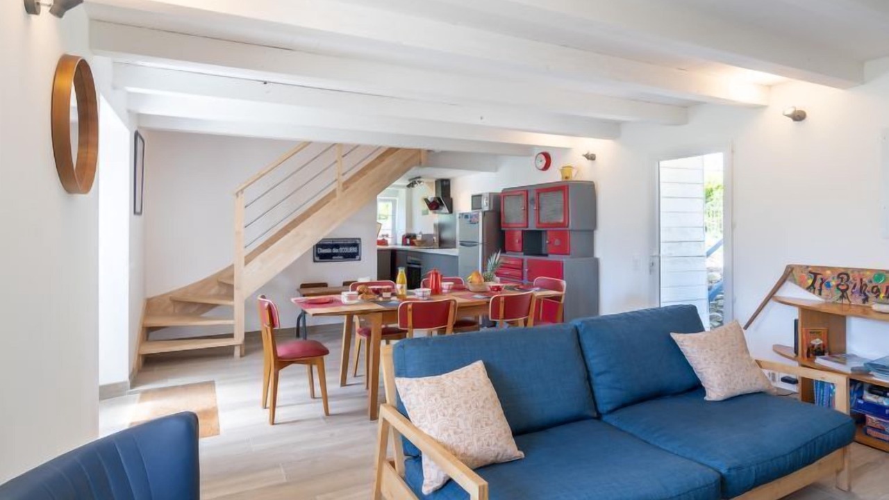 Photo of Livingroom in Ploneour-Lanvern