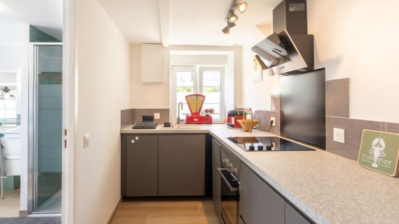 Photo of Bedroom in Ploneour-Lanvern