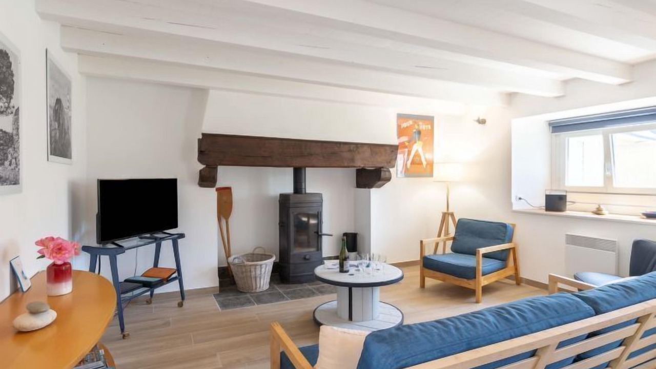 Photo of Livingroom in Ploneour-Lanvern