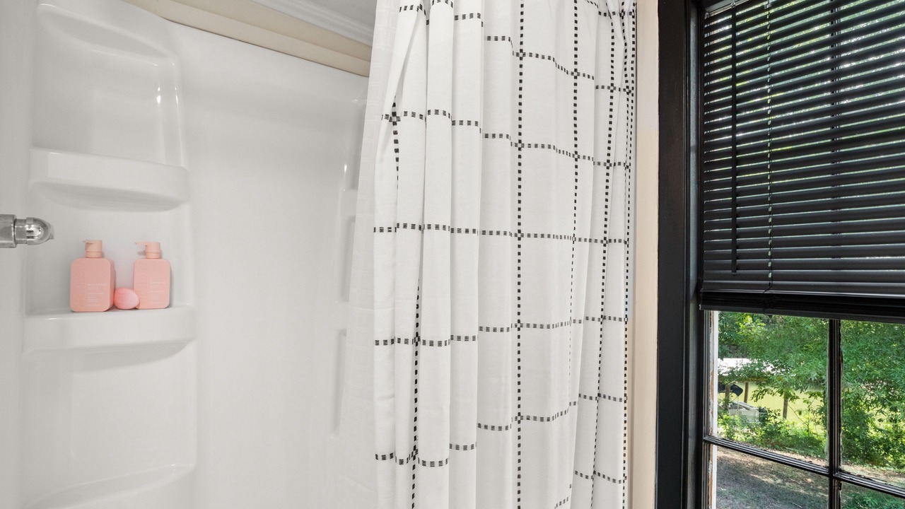 Photo of Bathroom in Florien