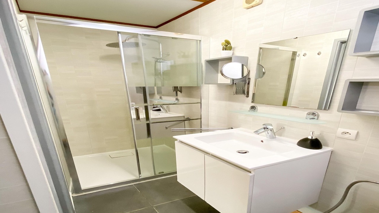 Photo of Bathroom in Portiragnes-Plage