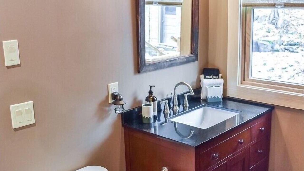 Photo of Bathroom in Inlet