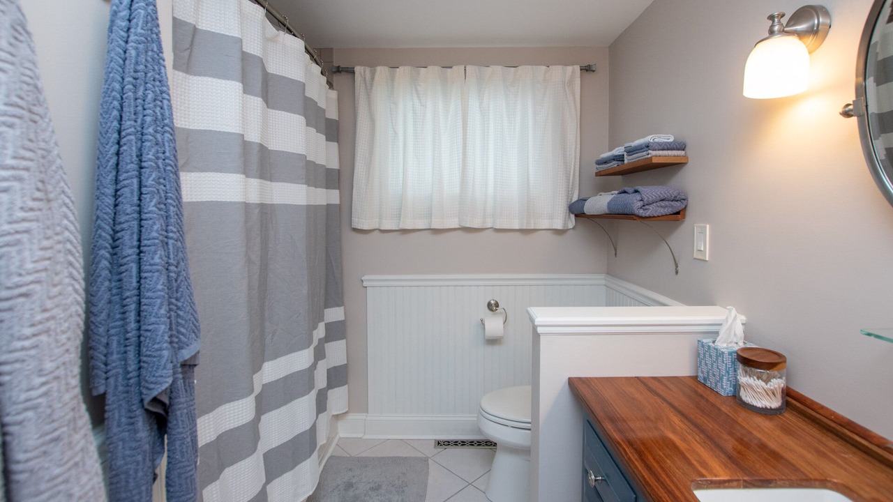 Photo of Bathroom in Lansing