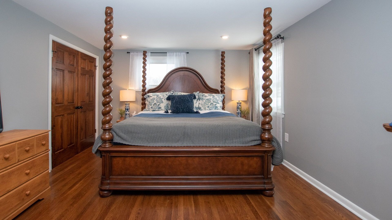 Photo of Bedroom in Lansing