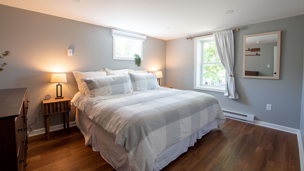 Photo of Bedroom in Lansing