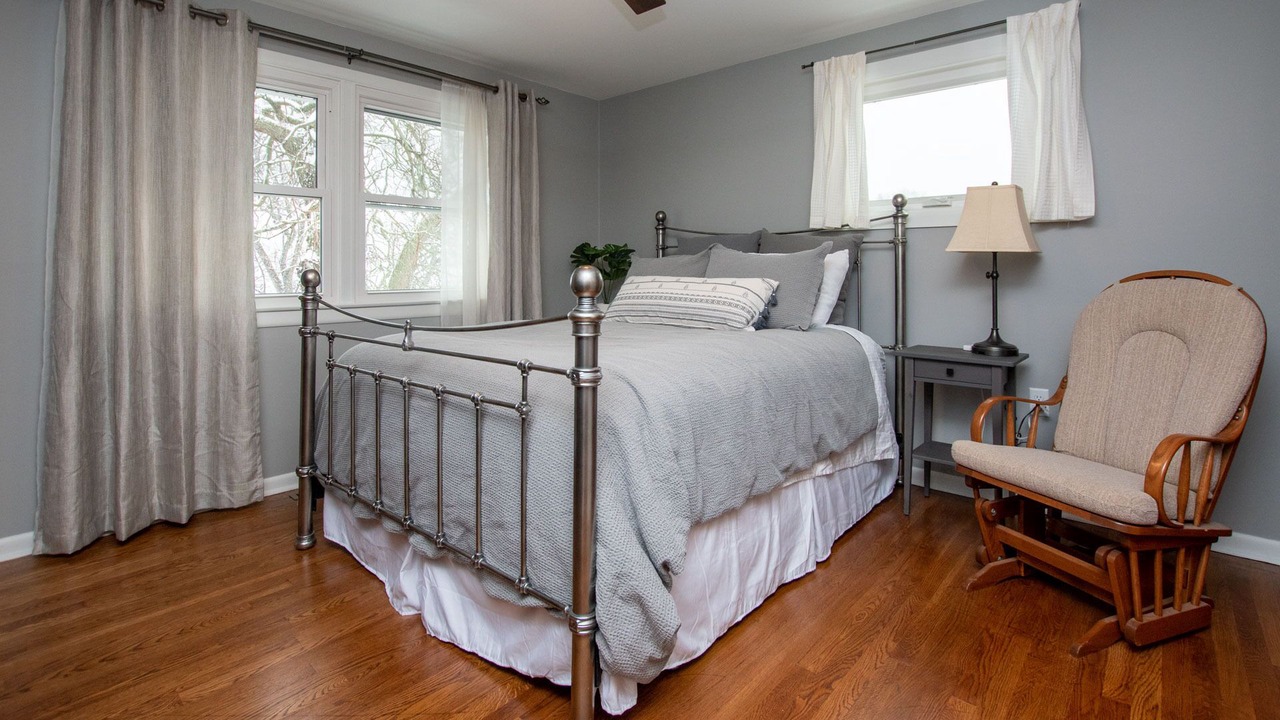 Photo of Bedroom in Lansing
