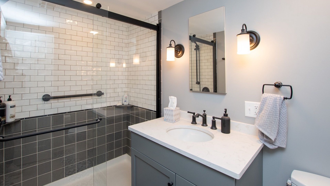 Photo of Bathroom in Lansing