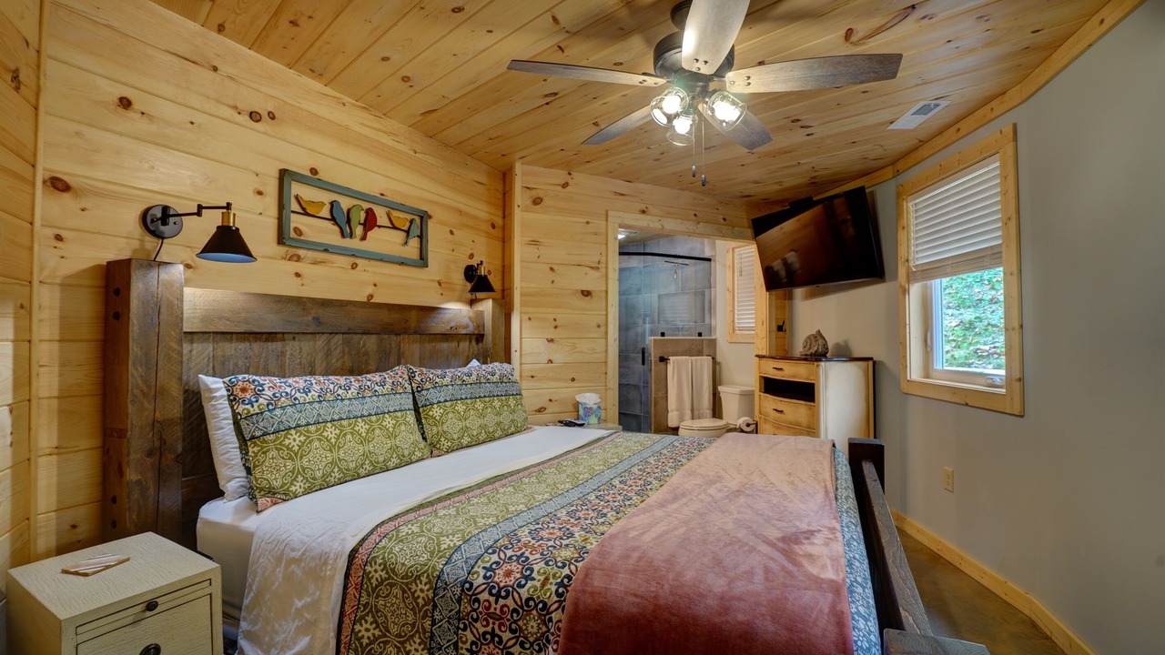 Photo of Bedroom in Cherokee