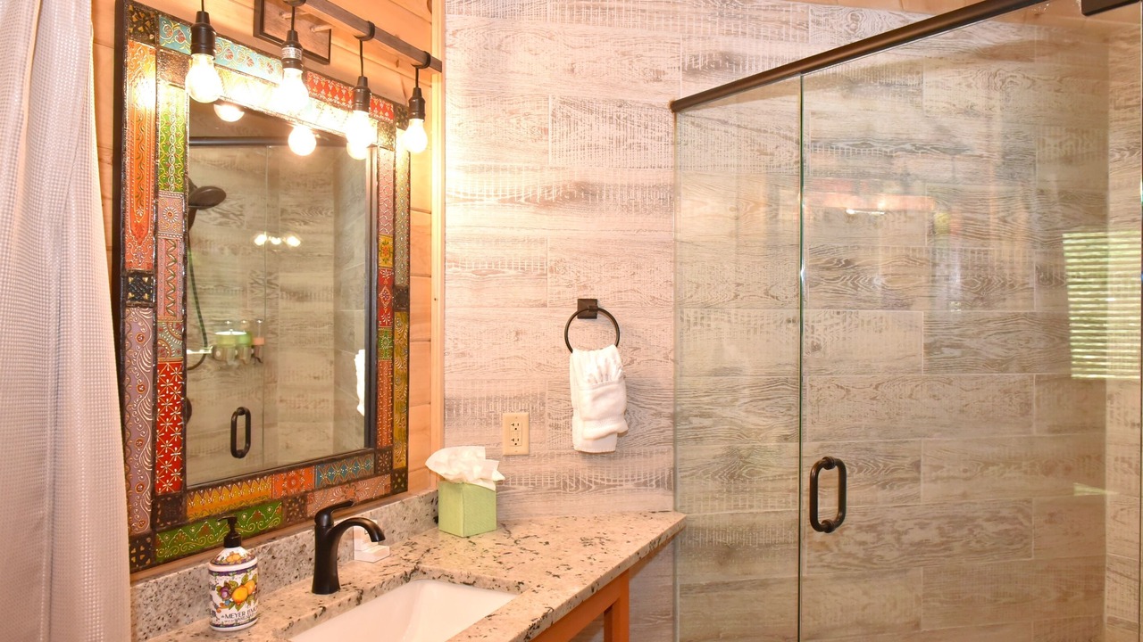 Photo of Bathroom in Cherokee