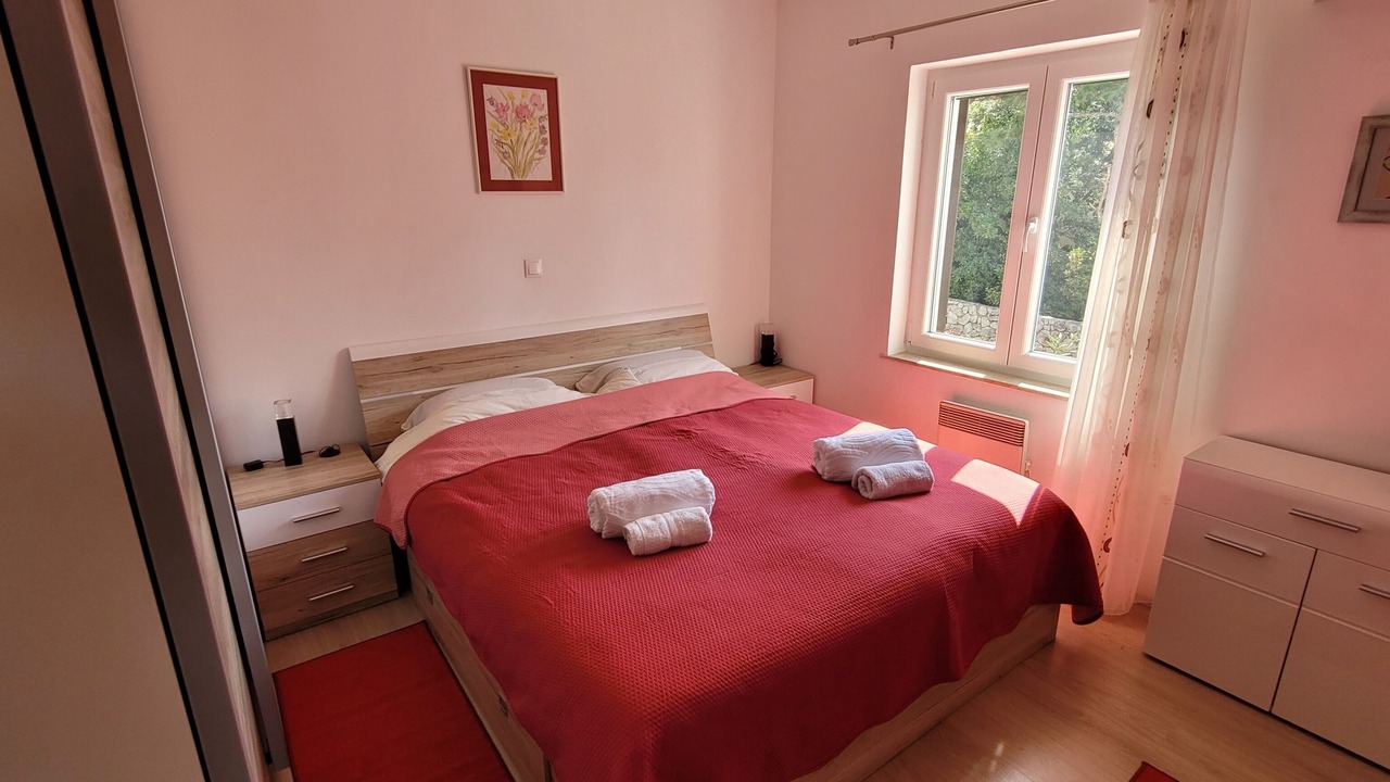 Photo of Bedroom in Punat