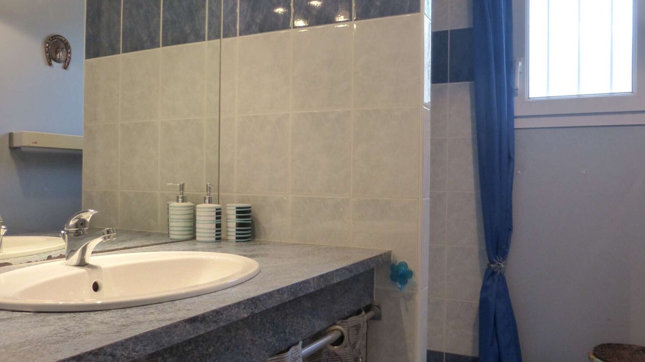 Photo of Bathroom in Givrand