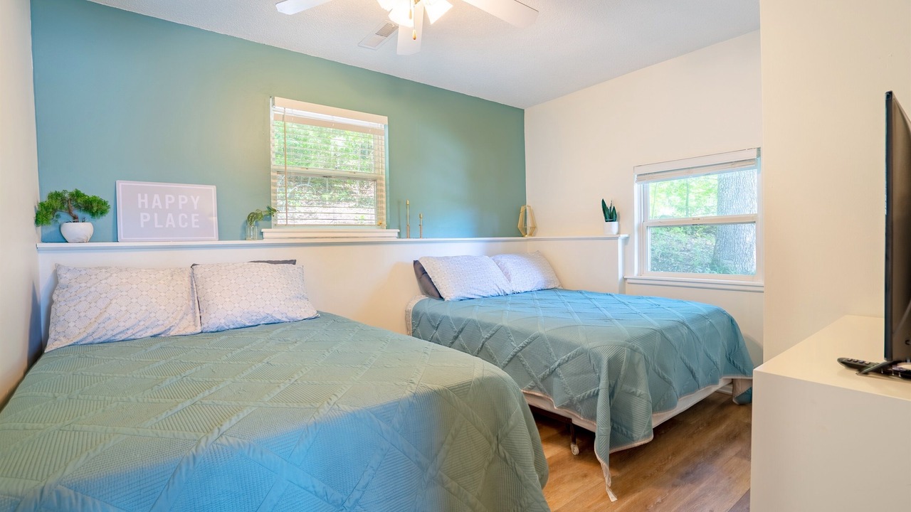 Photo of Bedroom in Sunrise Beach